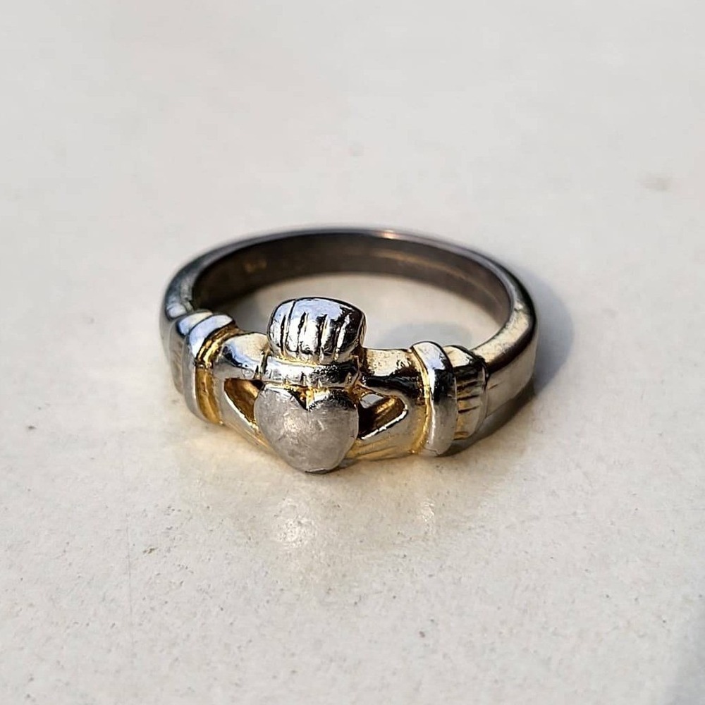 Vintage Two Tone Claddagh Ring S 5.5 Silver Gold Heart Crown Hands